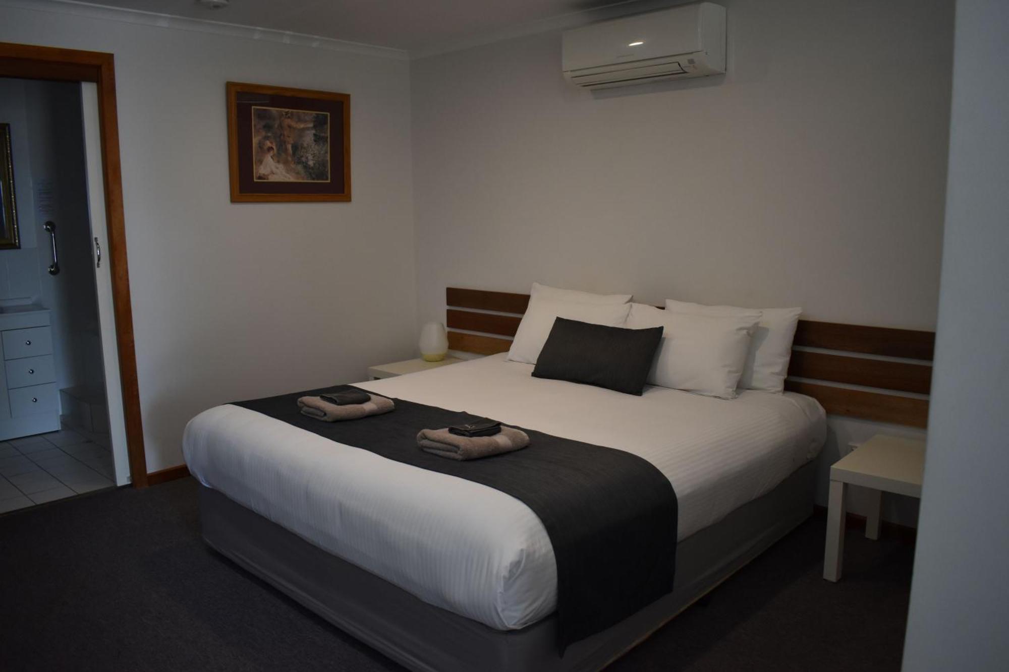 Lake Albert Motel Meningie Екстер'єр фото
