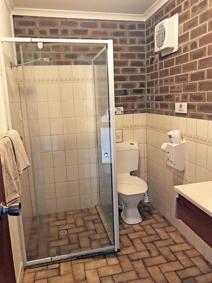 Lake Albert Motel Meningie Екстер'єр фото