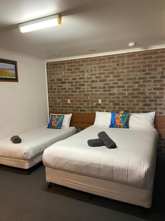 Lake Albert Motel Meningie Екстер'єр фото