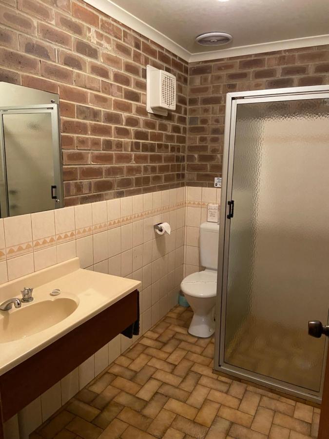 Lake Albert Motel Meningie Екстер'єр фото