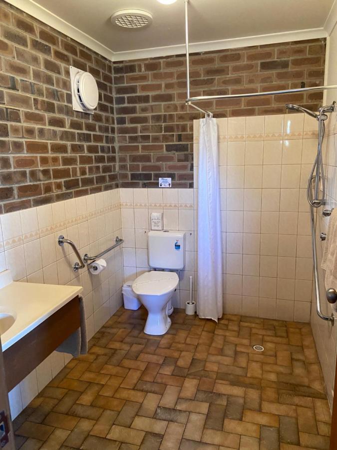 Lake Albert Motel Meningie Екстер'єр фото